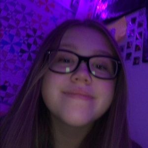 Meet your Posher, Felicity